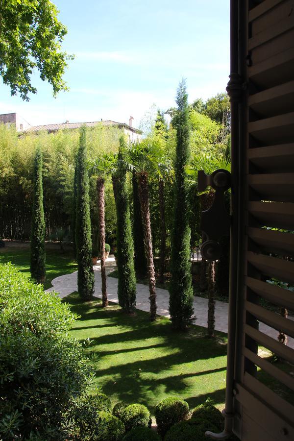 La Divine Comédie-suites Deluxe Couette-café Avignon