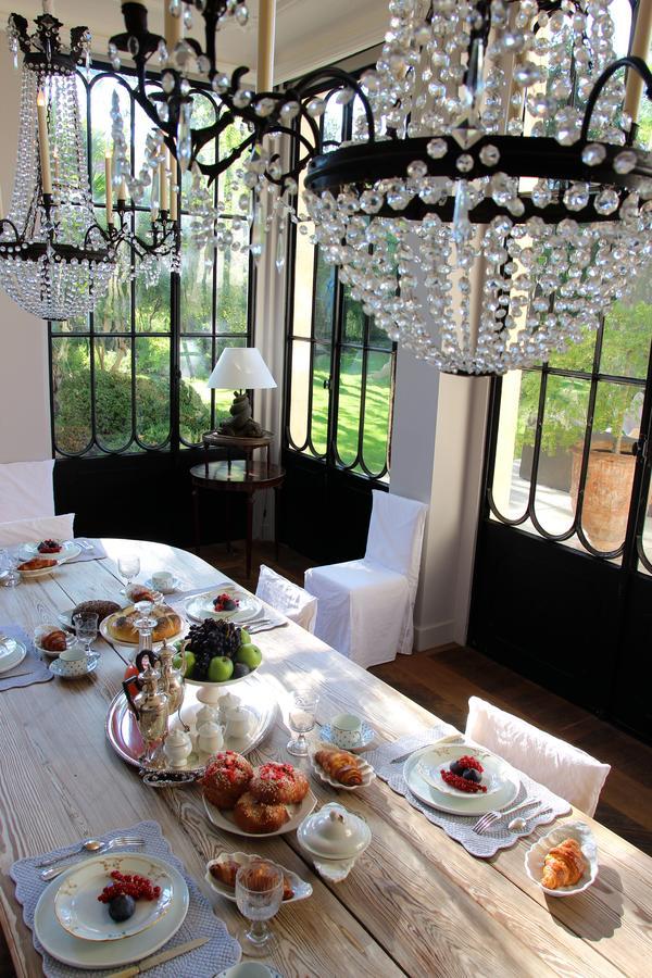 Couette-café La Divine Comédie-suites Deluxe Avignon